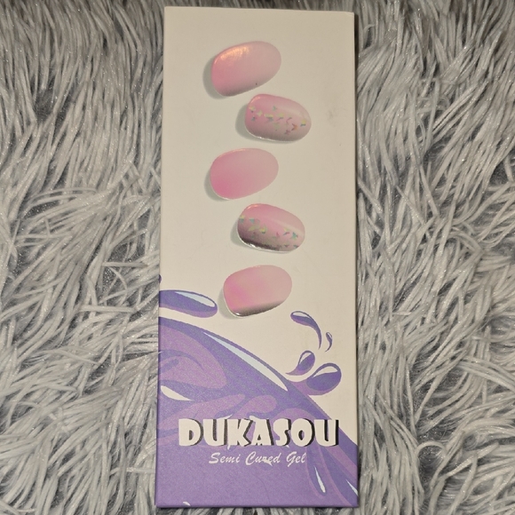 DUKASOU Other - Pink Press-On Nails